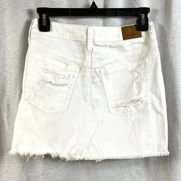 Like new American Eagle White Denim skirt - Picture 2 of 5